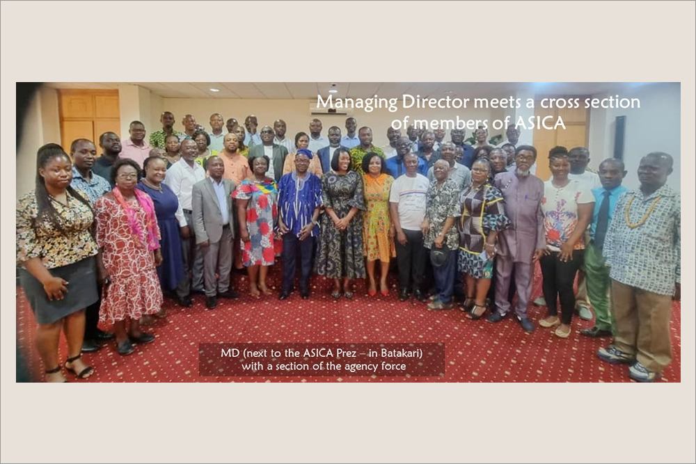 Managing Director meets a cross section of members of ASICA